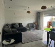 À LOUER – Superbe appartement meublé de standing avec terrasse et vue panoramique – Maamora
