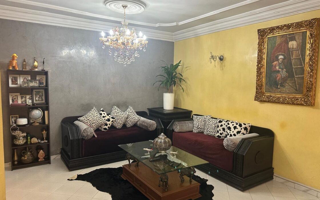 À VENDRE – SPACIEUX APPARTEMENT DE 200 m² – CENTRE-VILLE – KÉNITRA