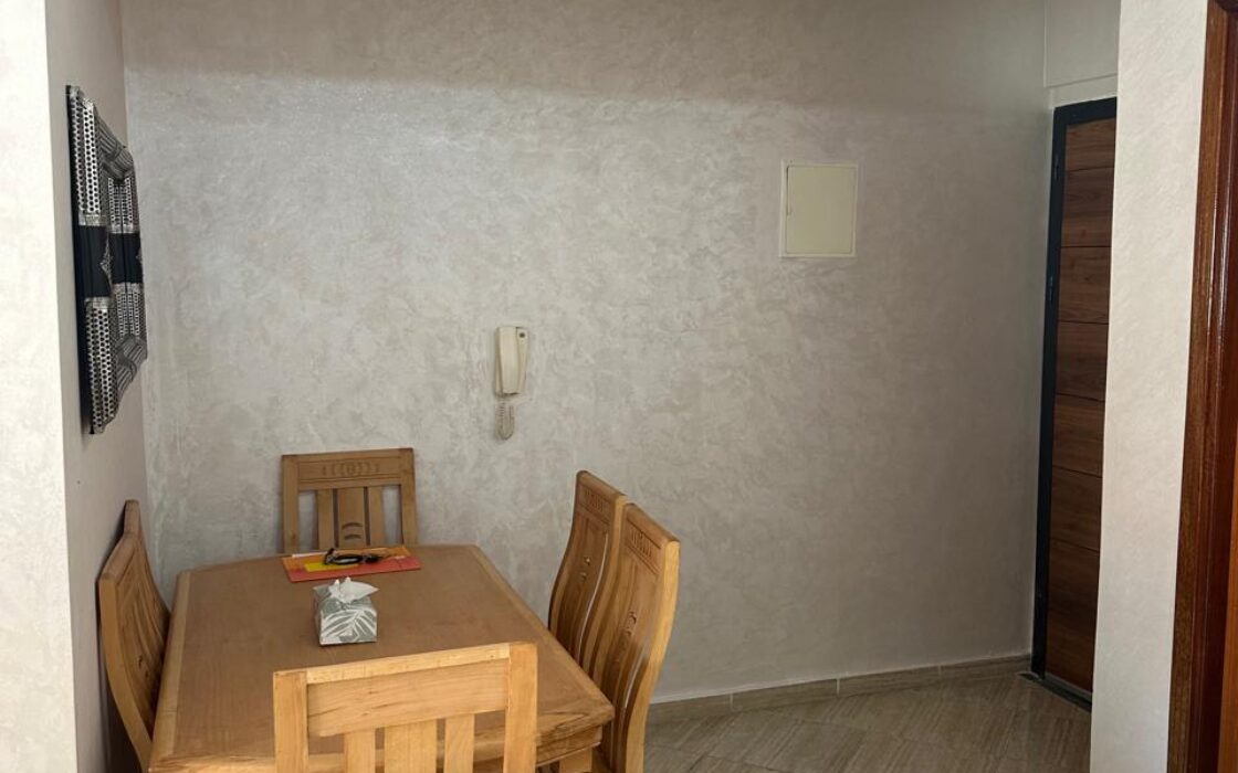 À LOUER – BEL APPARTEMENT MEUBLÉ ET ENSOLEILLÉ À LA VILLE HAUTE