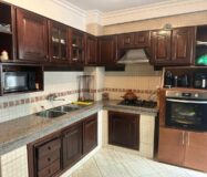 À LOUER – BEL APPARTEMENT MEUBLÉ ET ENSOLEILLÉ À LA VILLE HAUTE