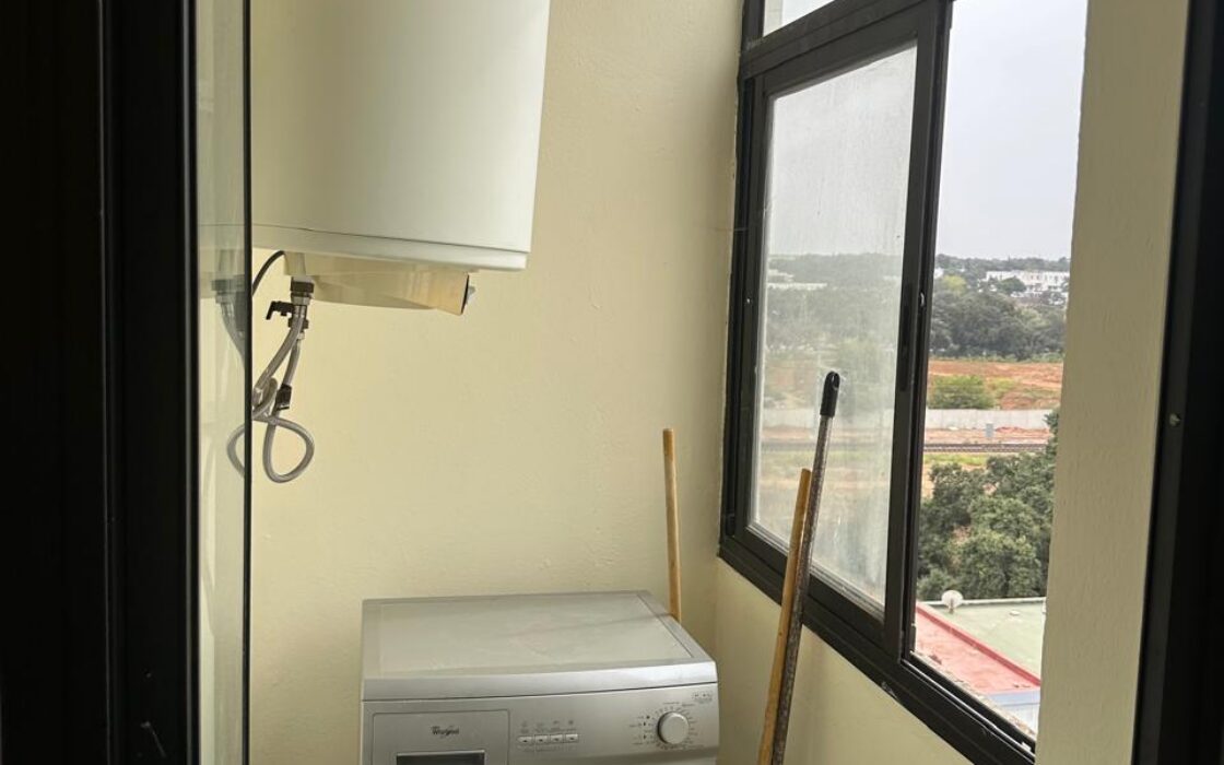À VENDRE – BEL APPARTEMENT ENSOLEILLÉ À MAAMORA, À 2 MINUTES DE LA GARE