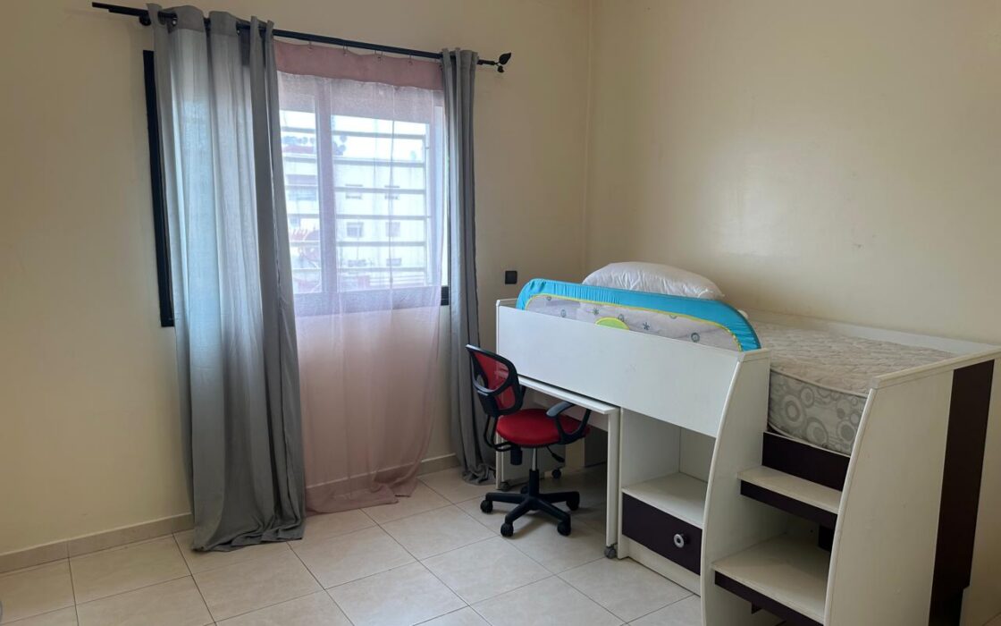 À VENDRE – BEL APPARTEMENT ENSOLEILLÉ À MAAMORA, À 2 MINUTES DE LA GARE