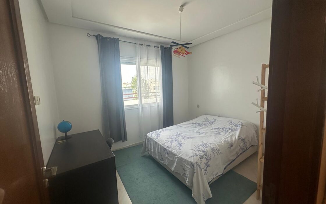 À VENDRE – BEL APPARTEMENT AVEC GRANDE TERRASSE DE 39 M² – QUARTIER MIMOSAS, KÉNITRA