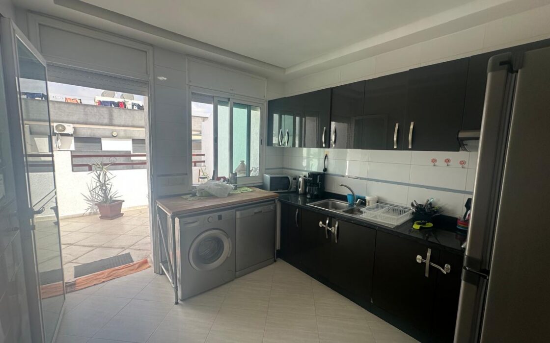 À VENDRE – BEL APPARTEMENT AVEC GRANDE TERRASSE DE 39 M² – QUARTIER MIMOSAS, KÉNITRA