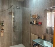 À VENDRE – SUPERBE VILLA EN BANDEE ENTIÈREMENT RÉNOVÉE – HAOUZIA, KÉNITRA